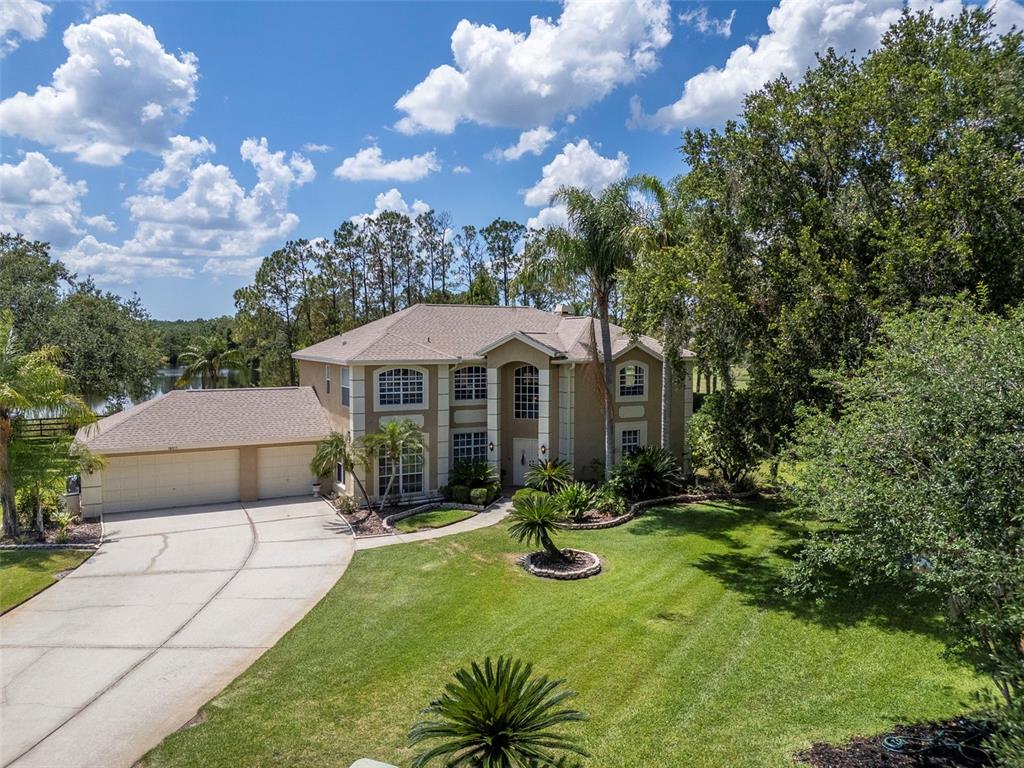 18511 Bittern Avenue Lutz, FL 33558 - Photo 6 of 63