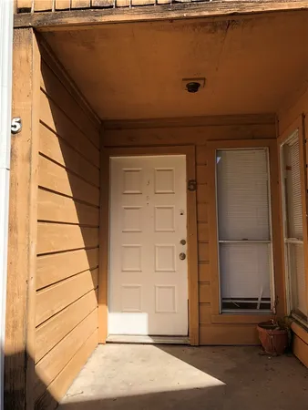 $875 | 3802 College Main Street, Unit 5, Bryan, TX 77801