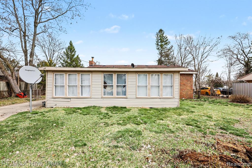2174 Middlebelt Road West Bloomfield, MI 48324 - Photo 34 of 39