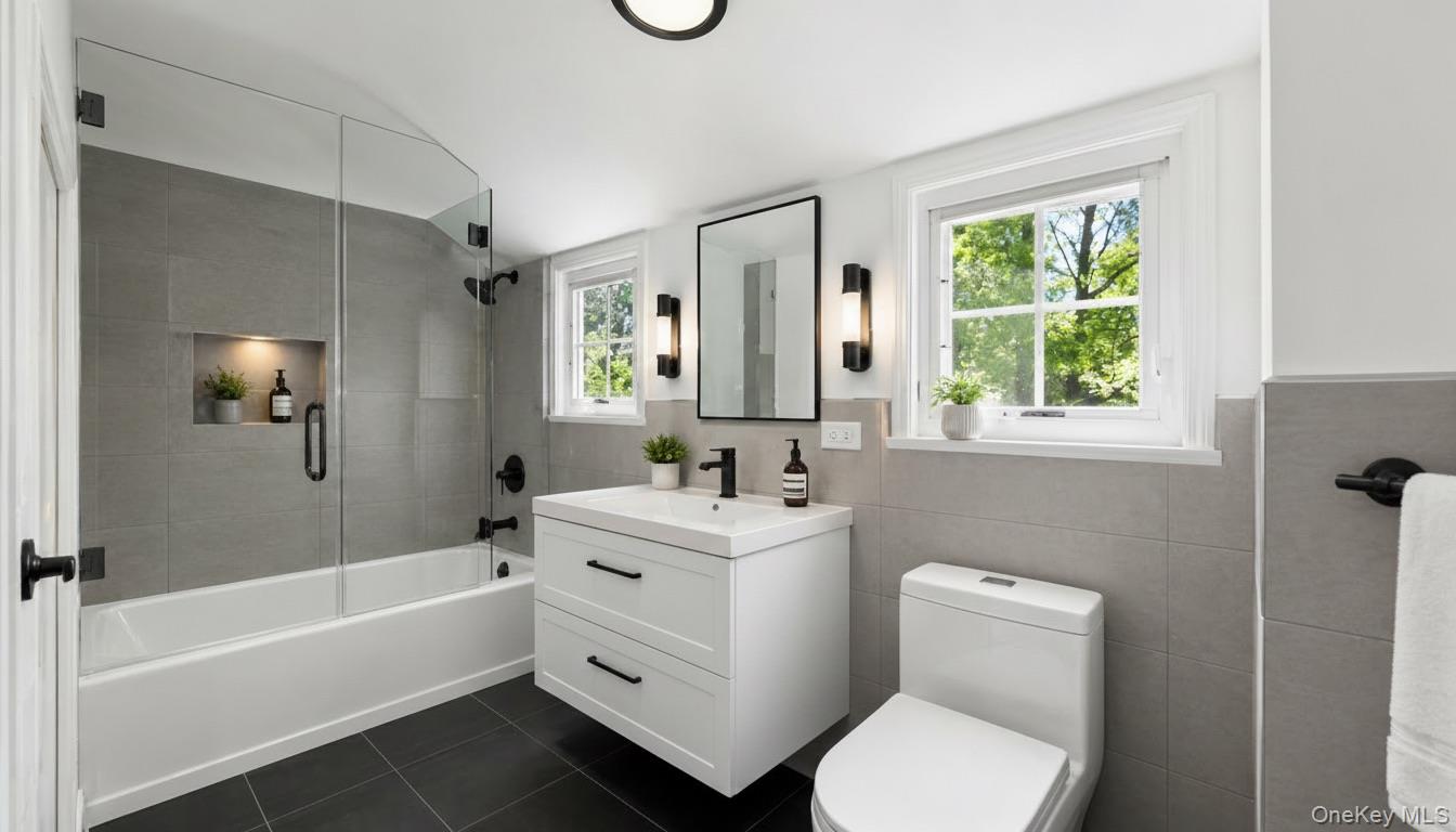 50 Wilmot Road New Rochelle, NY 10804 - Photo 6 of 22