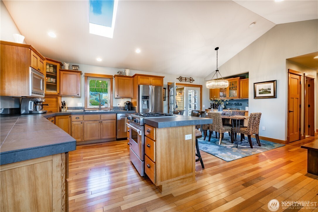8145 Chehalis Road Blaine, WA 98230 - Photo 15 of 40