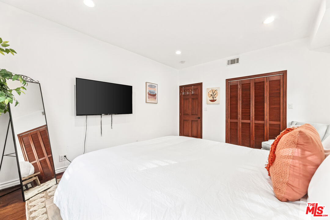 12109 Maxwellton Road Studio City, CA 91604 - Photo 51 of 75