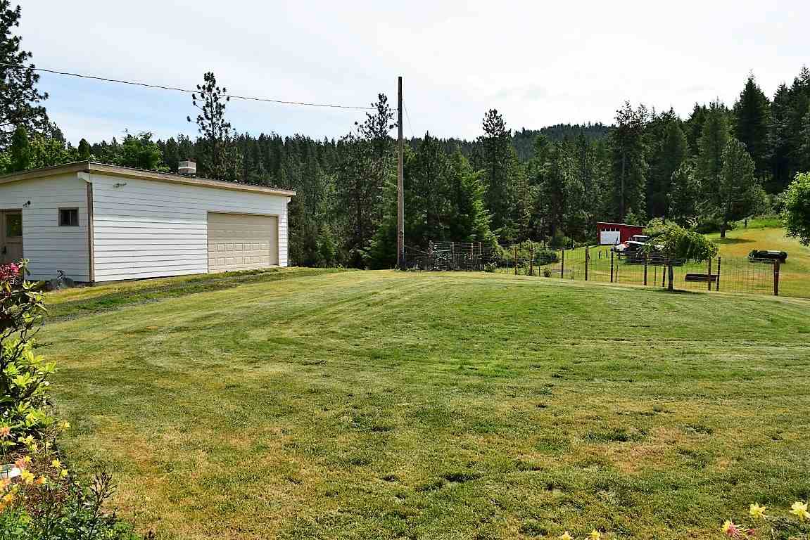 16122 East Lincoln Road Spokane, WA 99217 - Photo 3 of 20