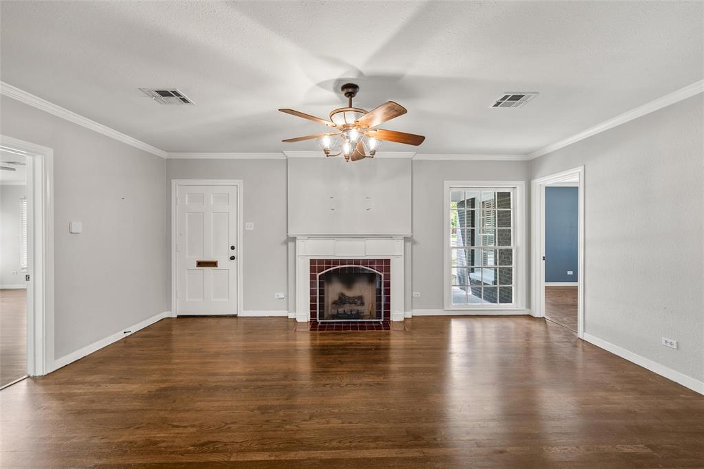 3025 Colcord Avenue Waco, TX 76707 - Photo 7 of 39