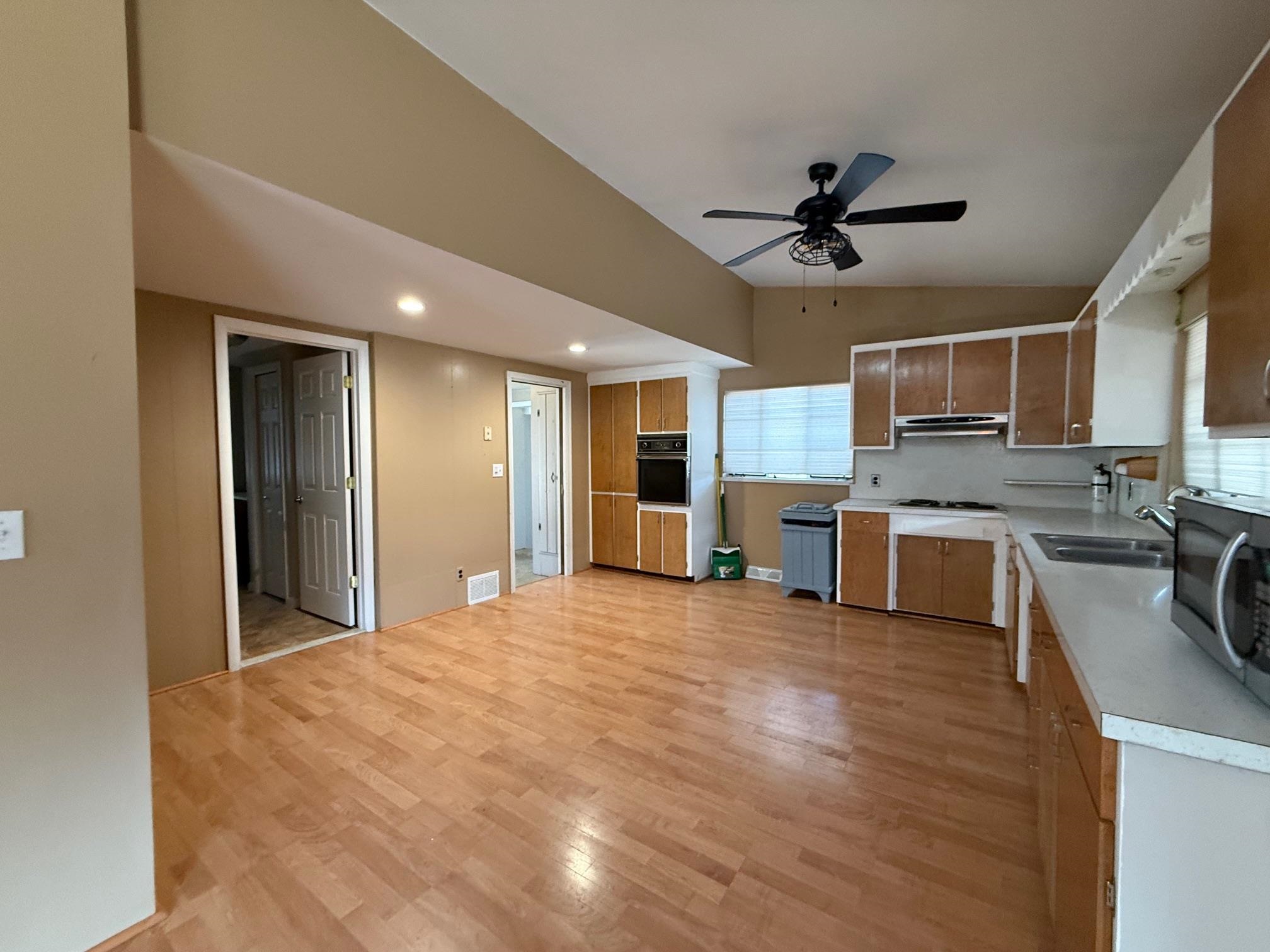 3738 Pineland Point Gladwin, MI 48624 - Photo 10 of 50