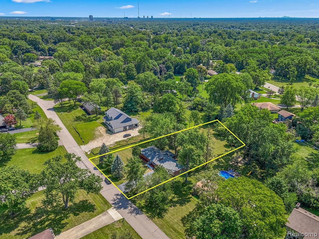 26178 Springfield Drive Farmington Hills, MI 48334 - Photo 28 of 29