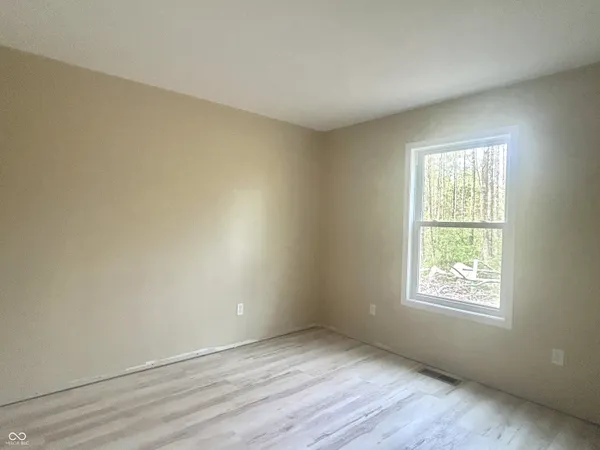 $209,900 | 2280 Buckingham Drive, North Vernon, IN 47265