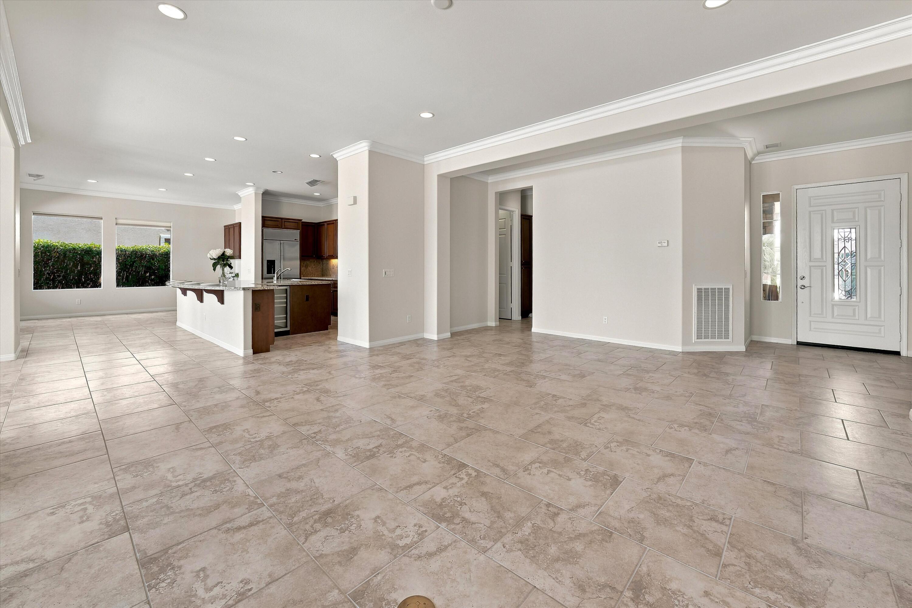 81206 Barrel Cactus Road La Quinta, CA 92253 - Photo 9 of 34 Great Room