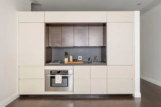 $850,000 | 55 Wall Street, Unit 548 | Financial District