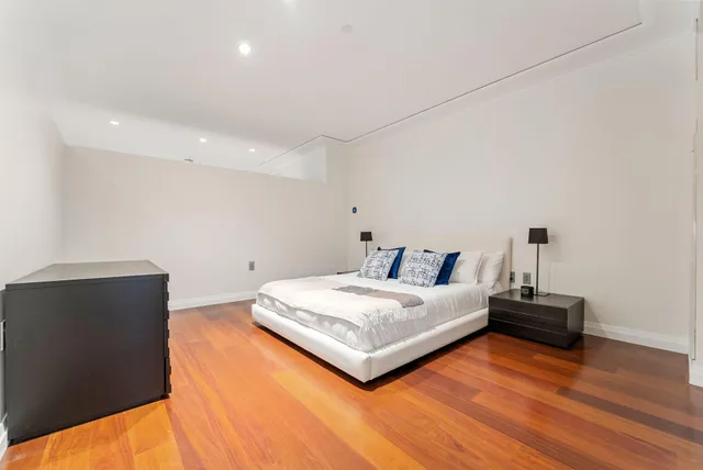 $850,000 | 55 Wall Street, Unit 548 | Financial District