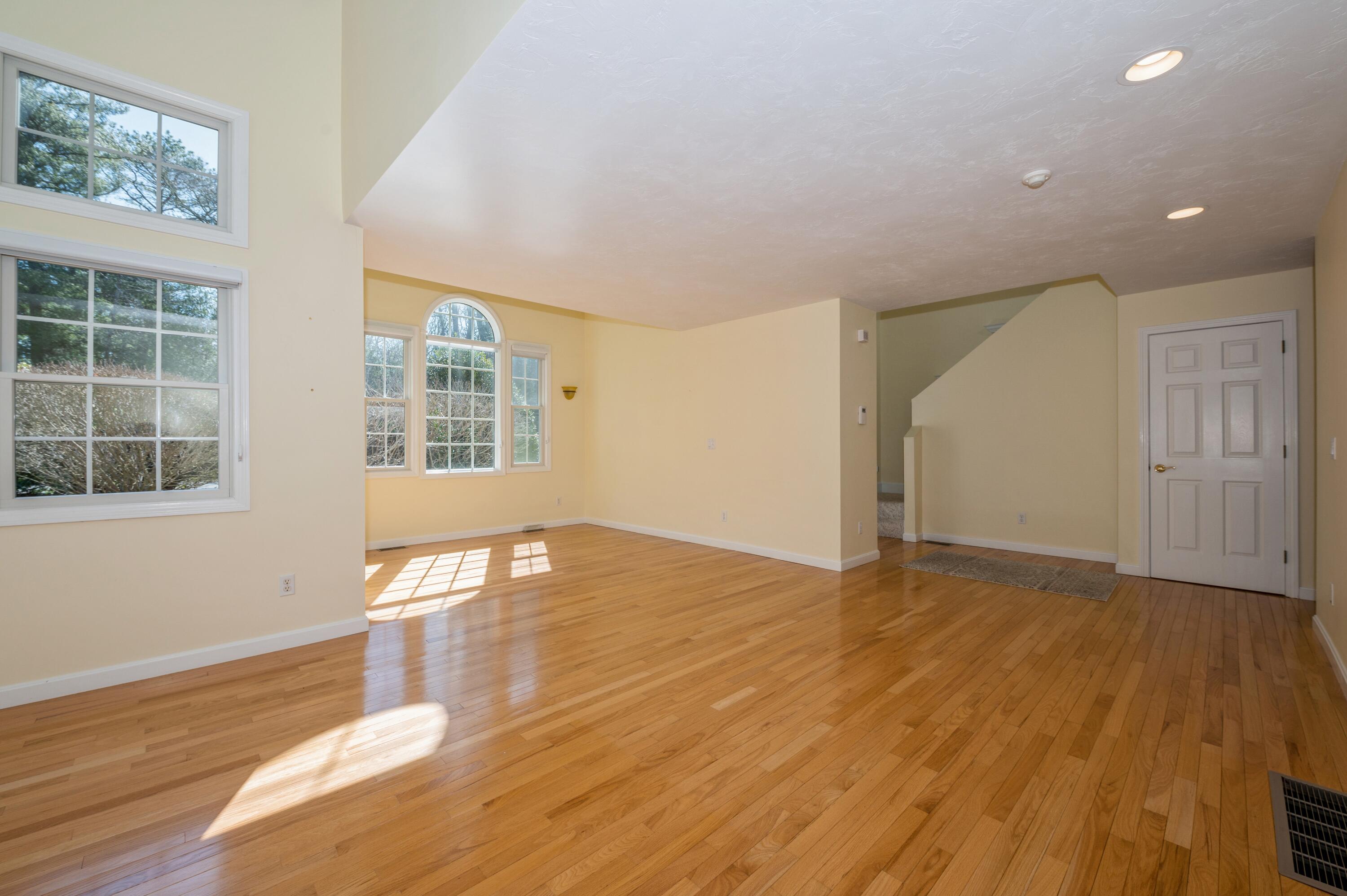 28 Red Cedar Road Mashpee, MA 02649 - Photo 5 of 35 rc great