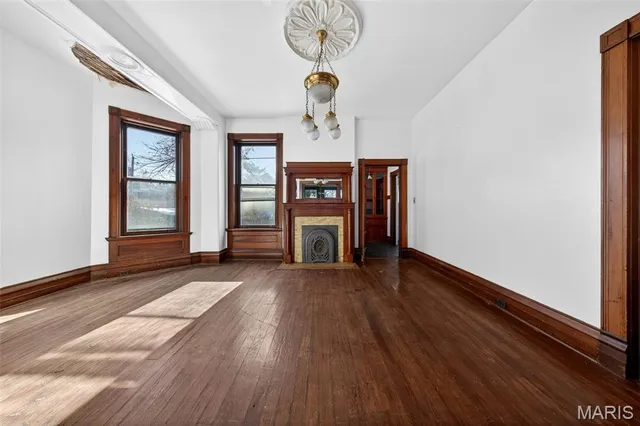 $239,900 | 2918 Geyer Avenue, St. Louis, MO 63104