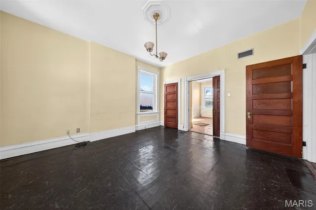 $239,900 | 2918 Geyer Avenue, St. Louis, MO 63104