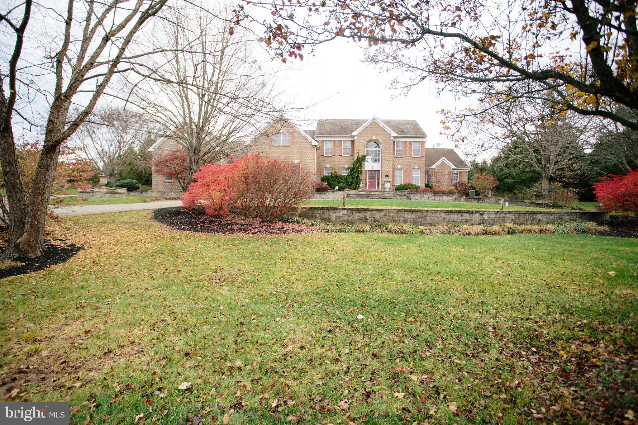 5 Hidden Hollow Drive Hamilton, NJ 08620 - Photo 1 of 53