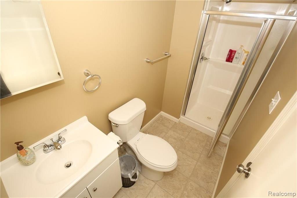 925 Bridgestone Drive Rochester Hills, MI 48309 - Photo 42 of 54