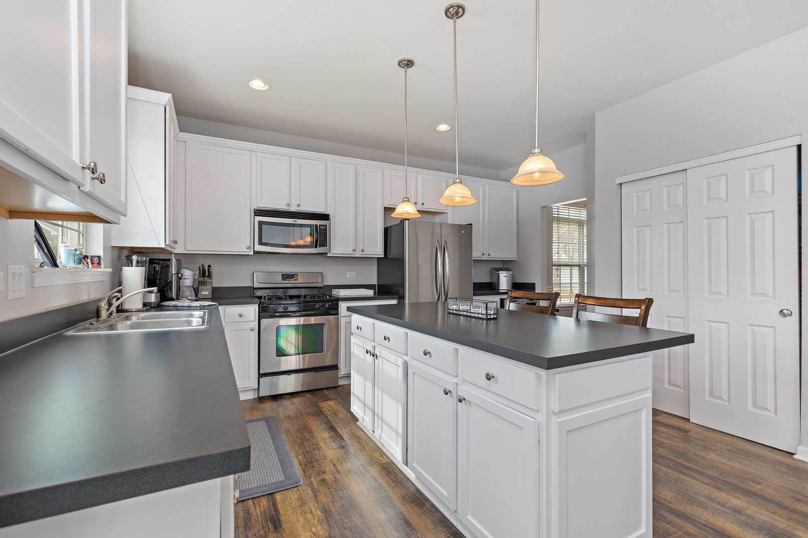 32205 Rockwell Drive McHenry, IL 60051 - Photo 11 of 27