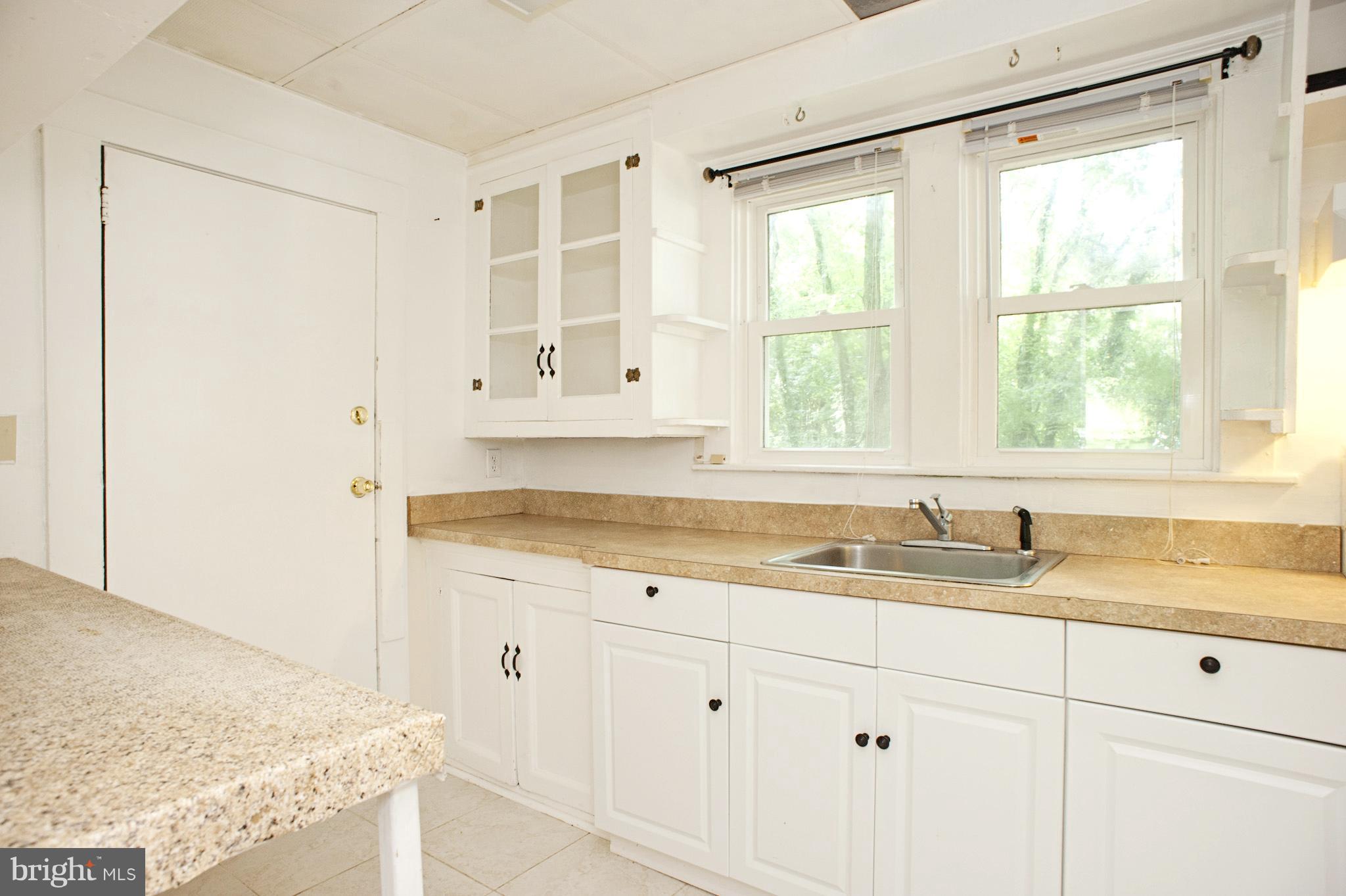 1837 St Margarets Road Annapolis, MD 21409 - Photo 14 of 34 Kitchen