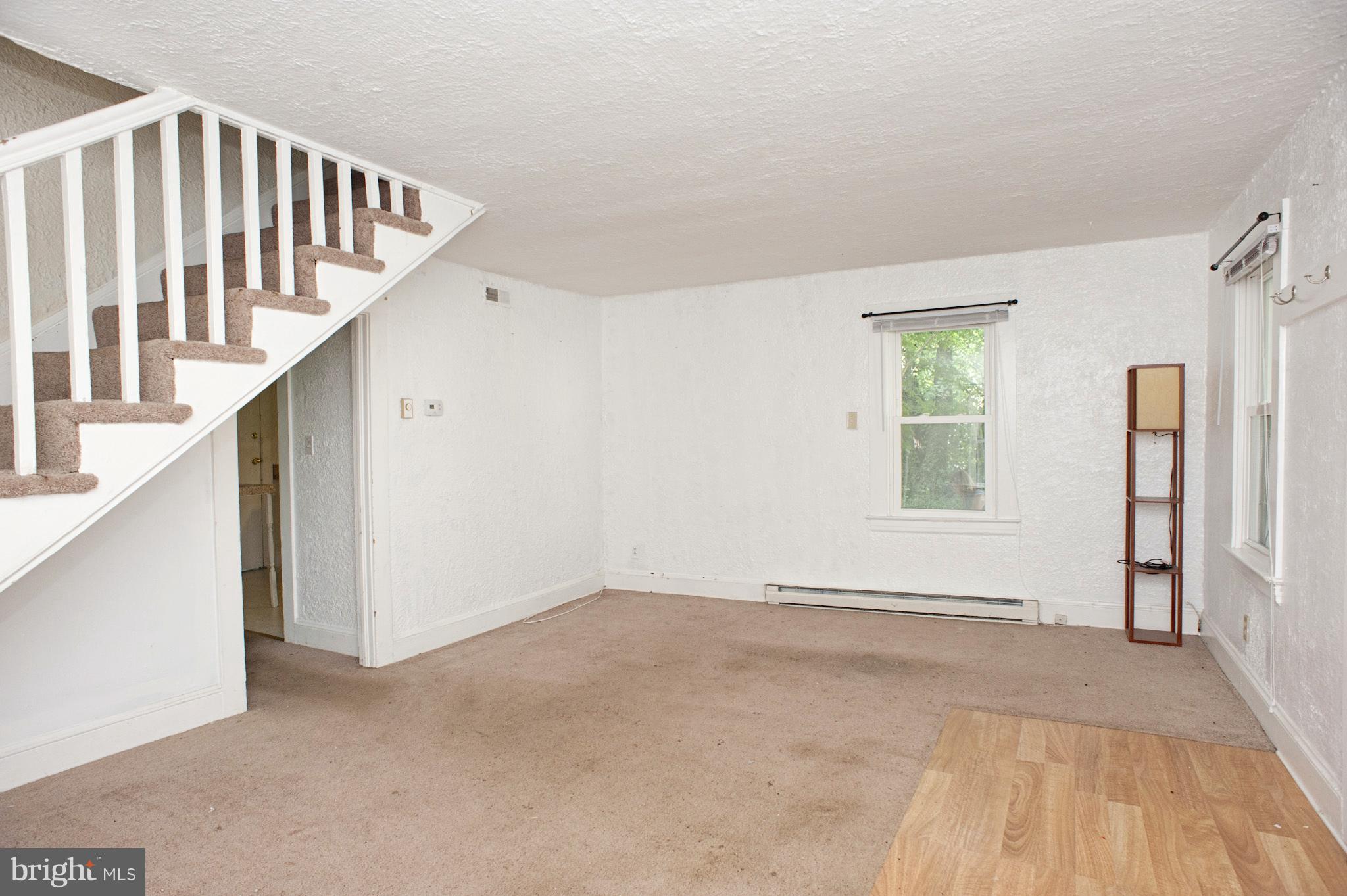 1837 St Margarets Road Annapolis, MD 21409 - Photo 17 of 34 Living Room