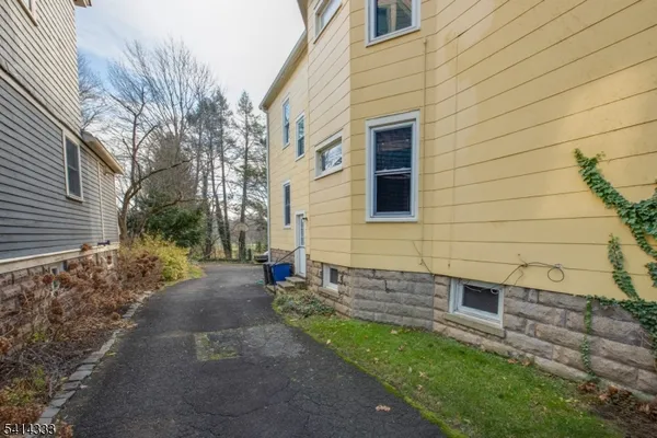 $3,400 | 36 Burnet Street, Unit 1, Maplewood, NJ 07040