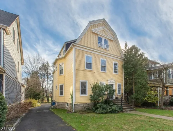 $3,400 | 36 Burnet Street, Unit 1, Maplewood, NJ 07040