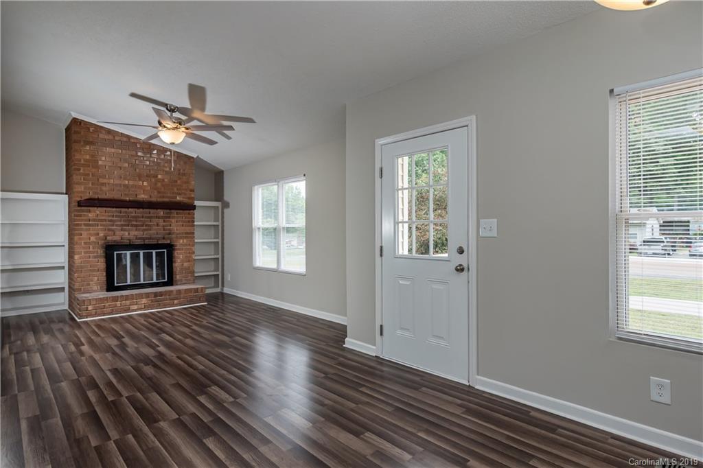 1055 Hay Row Road Clover, SC 29710 - Photo 3 of 21 Gallery Image 3