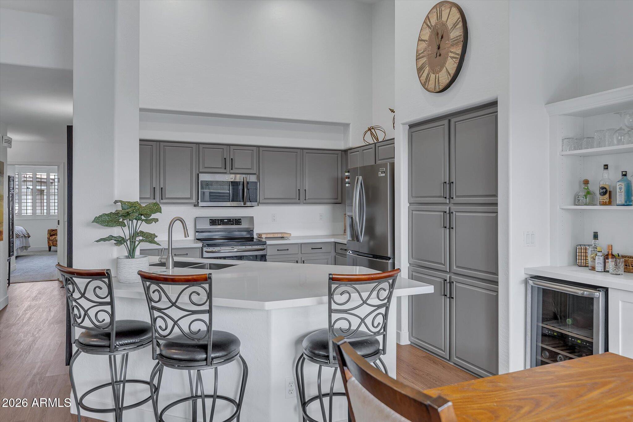 1024 East Frye Road, Unit 1005 Phoenix, AZ 85048 - Photo 7 of 28 10-1024 E Frye Rd-10