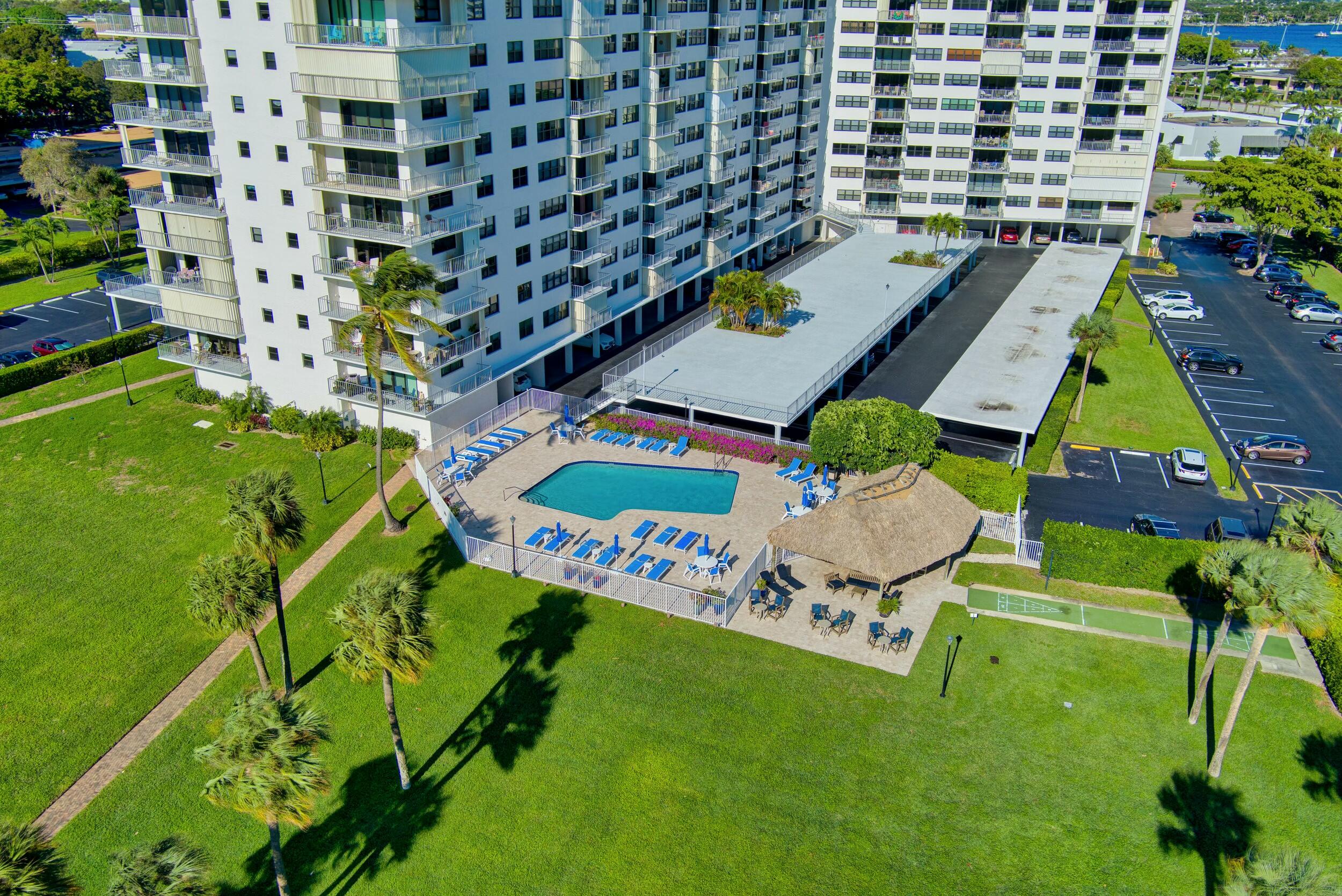 336 Golfview Road, Unit PH #15 North Palm Beach, FL 33408 - Photo 36 of 39 Aerial view