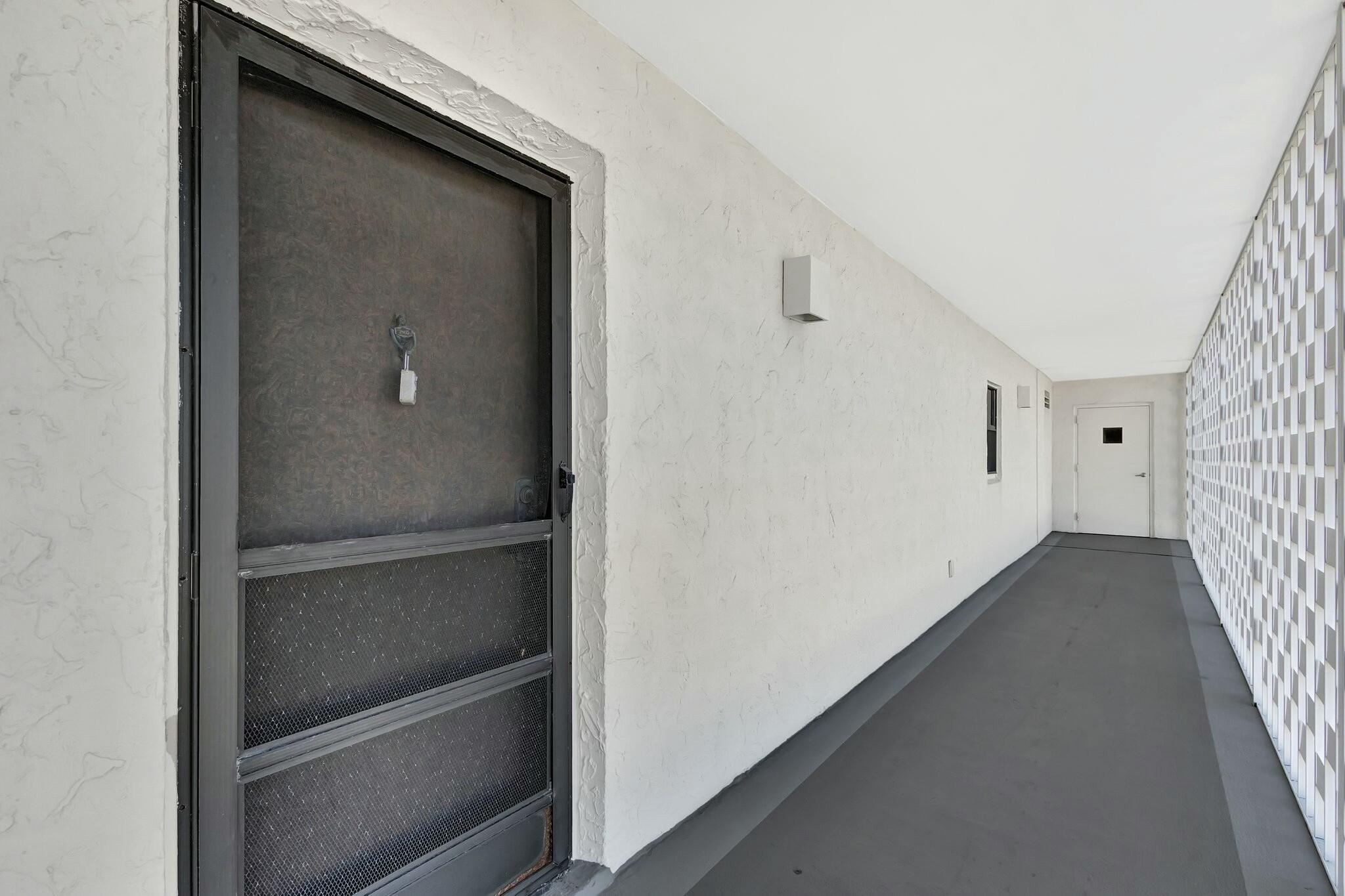 336 Golfview Road, Unit PH #15 North Palm Beach, FL 33408 - Photo 7 of 39 Front Door