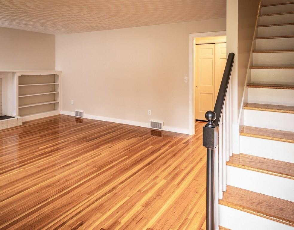 29 Wheeler Road Westborough, MA 01581 - Photo 3 of 37 Gallery Image 3