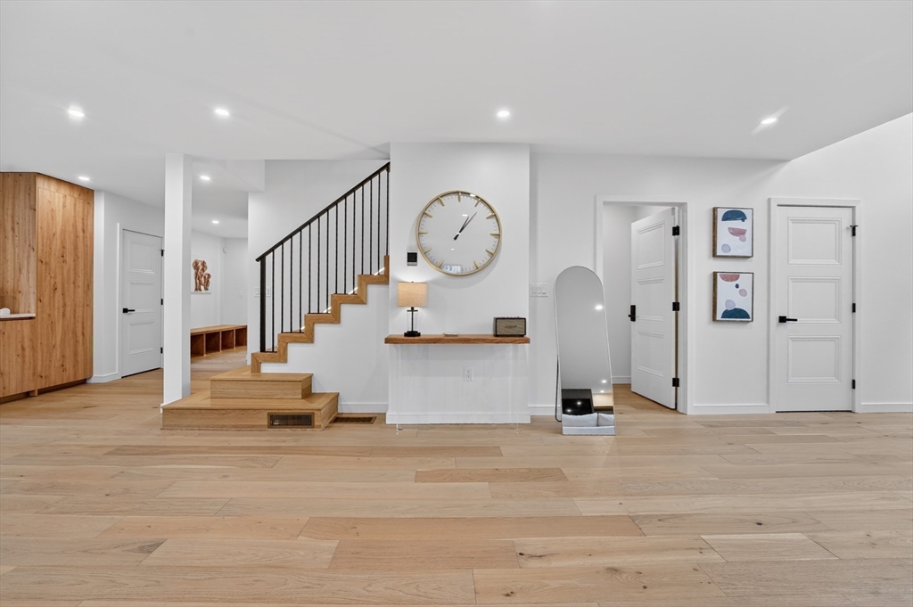 8 Noanett Road Needham, MA 02494 - Photo 16 of 42
