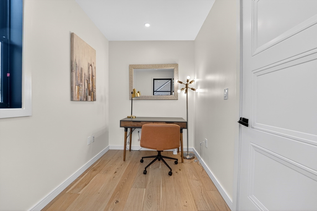 8 Noanett Road Needham, MA 02494 - Photo 21 of 42