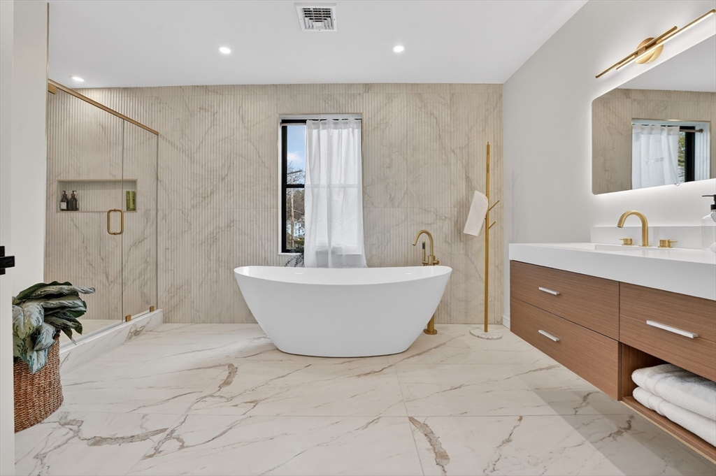 8 Noanett Road Needham, MA 02494 - Photo 25 of 42