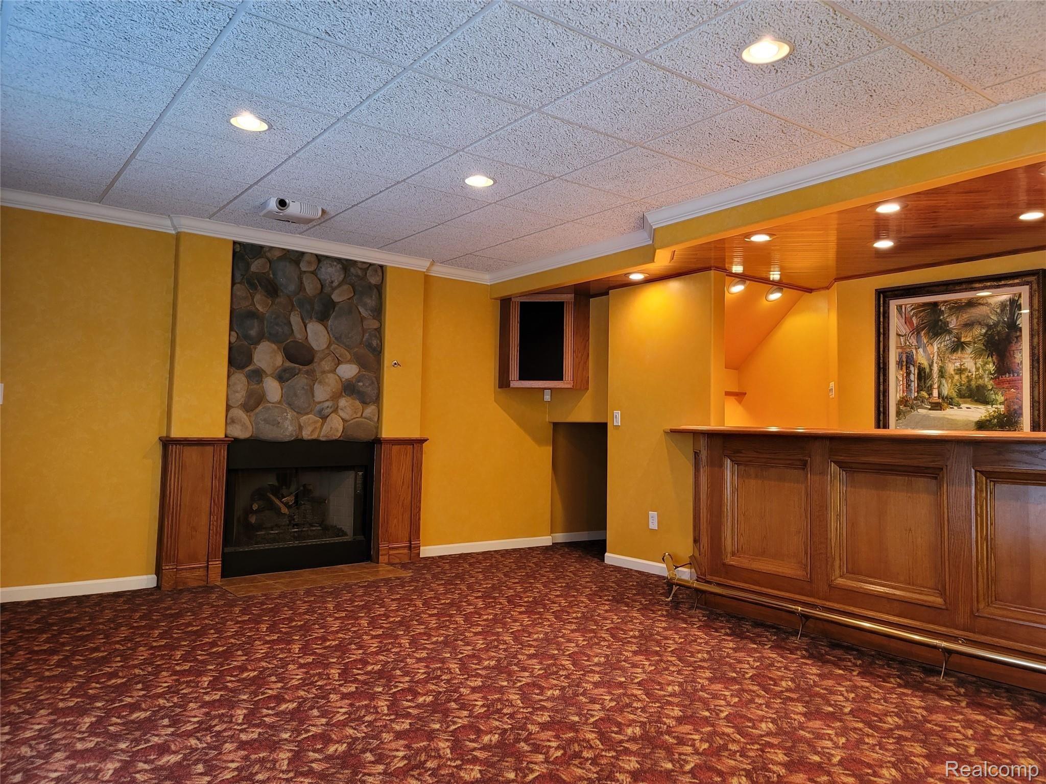 1235 Tulberry Circle Rochester, MI 48306 - Photo 30 of 36 20210825_092245.jpg