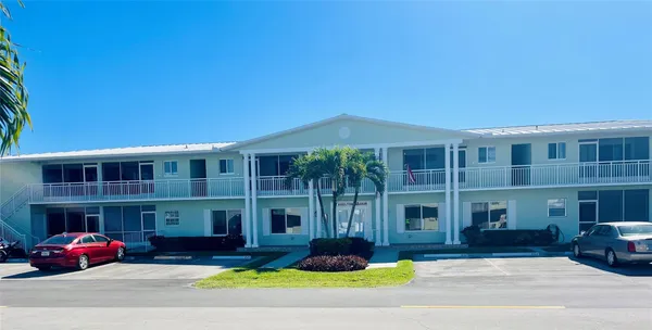 $88,000 | 2100 Northeast 38th Street, Unit 225, Lighthouse Point, FL 33064