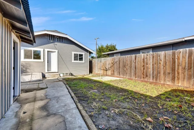 $644,999 | 367 College Street, Hollister, CA 95023
