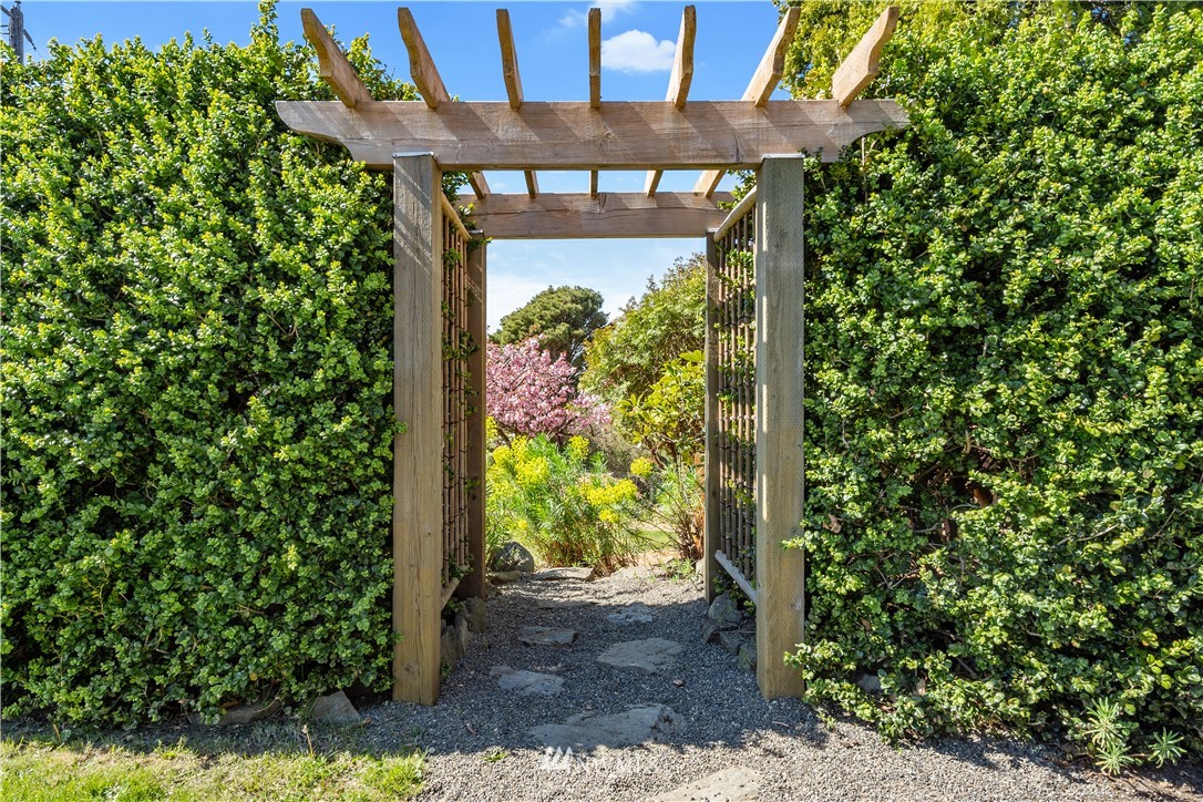 99 Hawthorn Road Bellingham, WA 98225 - Photo 30 of 37