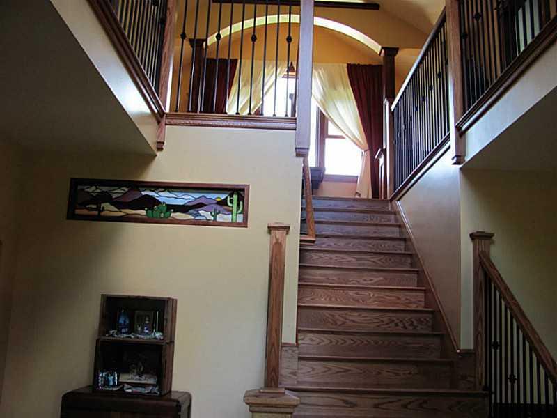 47 Don Hunt Road Norway, ME 04268 - Photo 16 of 34 Foyer.