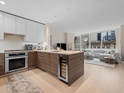 $5,900 | 1 Franklin Street, Unit 1109, Boston, MA 02110