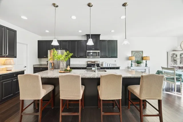 $614,900 | 423 Heroit Drive, Spring Hill, TN 37174