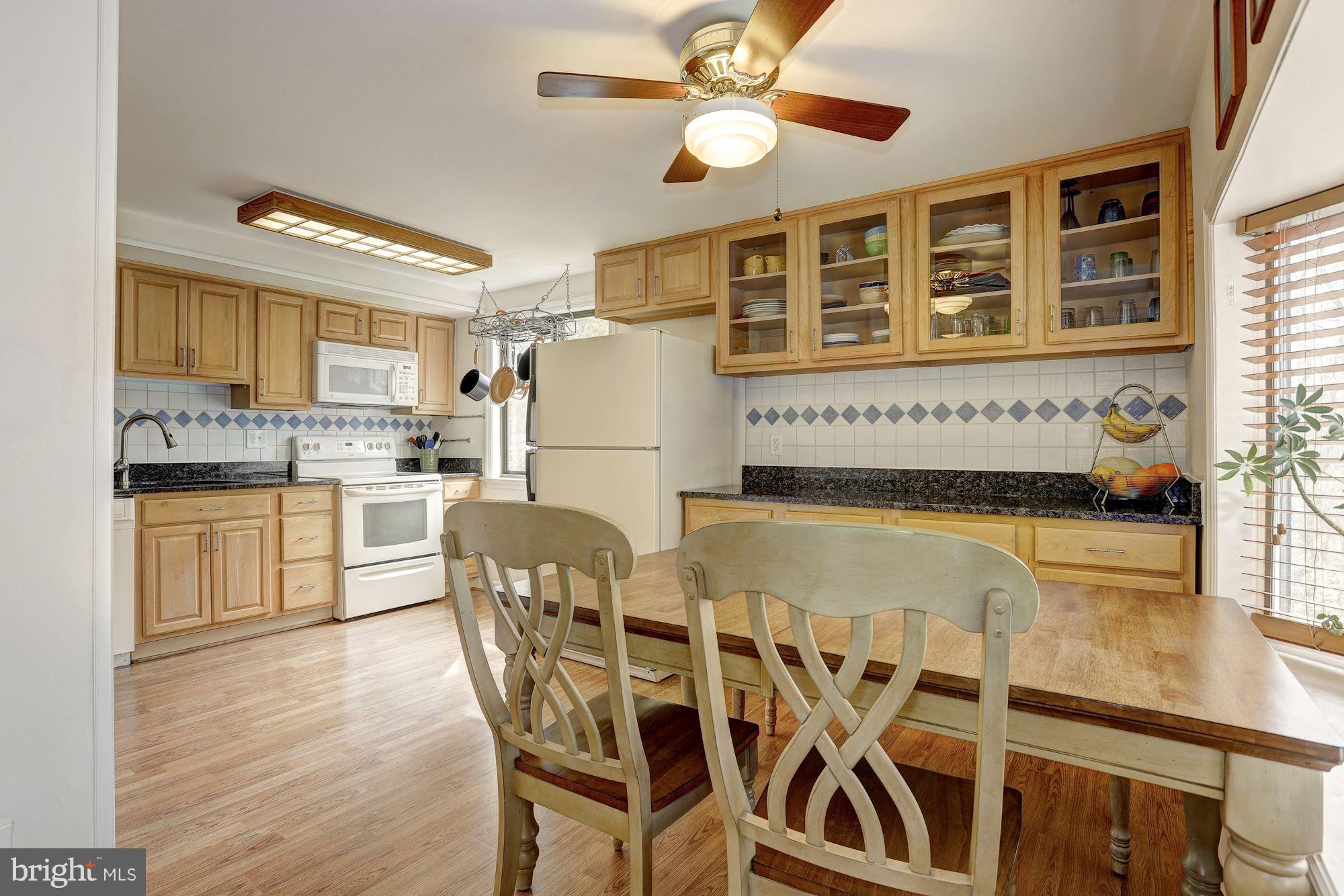 6306 Setting Star Columbia, MD 21045 - Photo 6 of 30 Kitchen