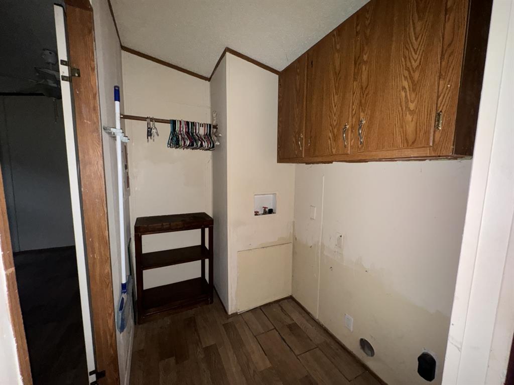 9949 Green Tree Lane Wills Point, TX 75169 - Photo 8 of 9 a view of front door