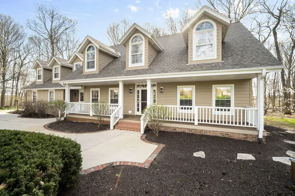 $775,000 | 1622 Moonlit Drive, Richfield, WI 53076