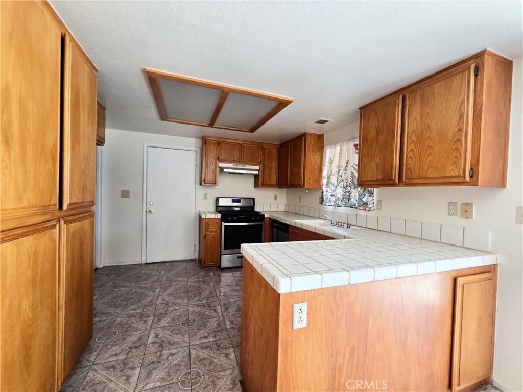 45521 13th Street West Lancaster, CA 93534 - Photo 9 of 15