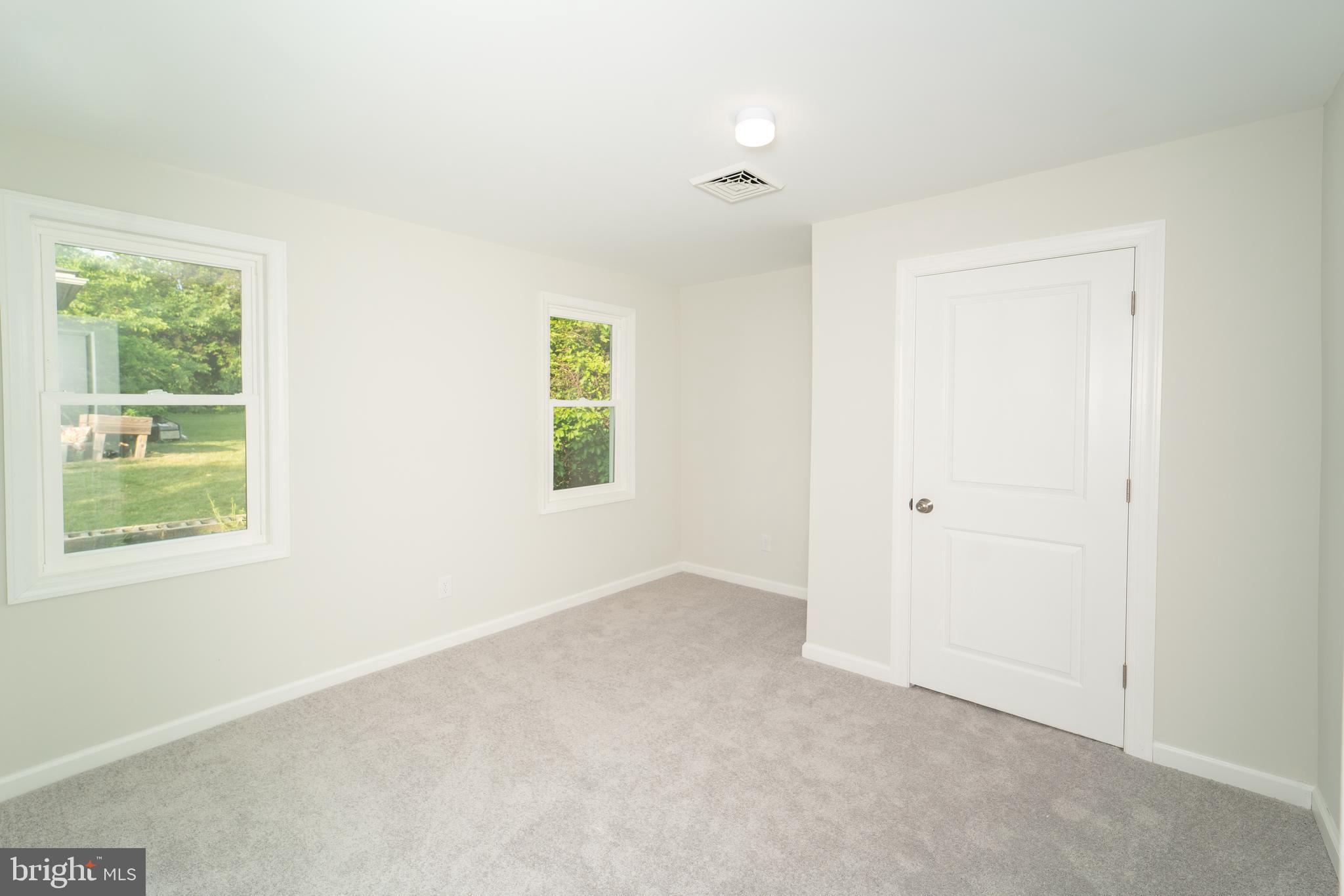 324 East 3rd Avenue Runnemede, NJ 08078 - Photo 12 of 16