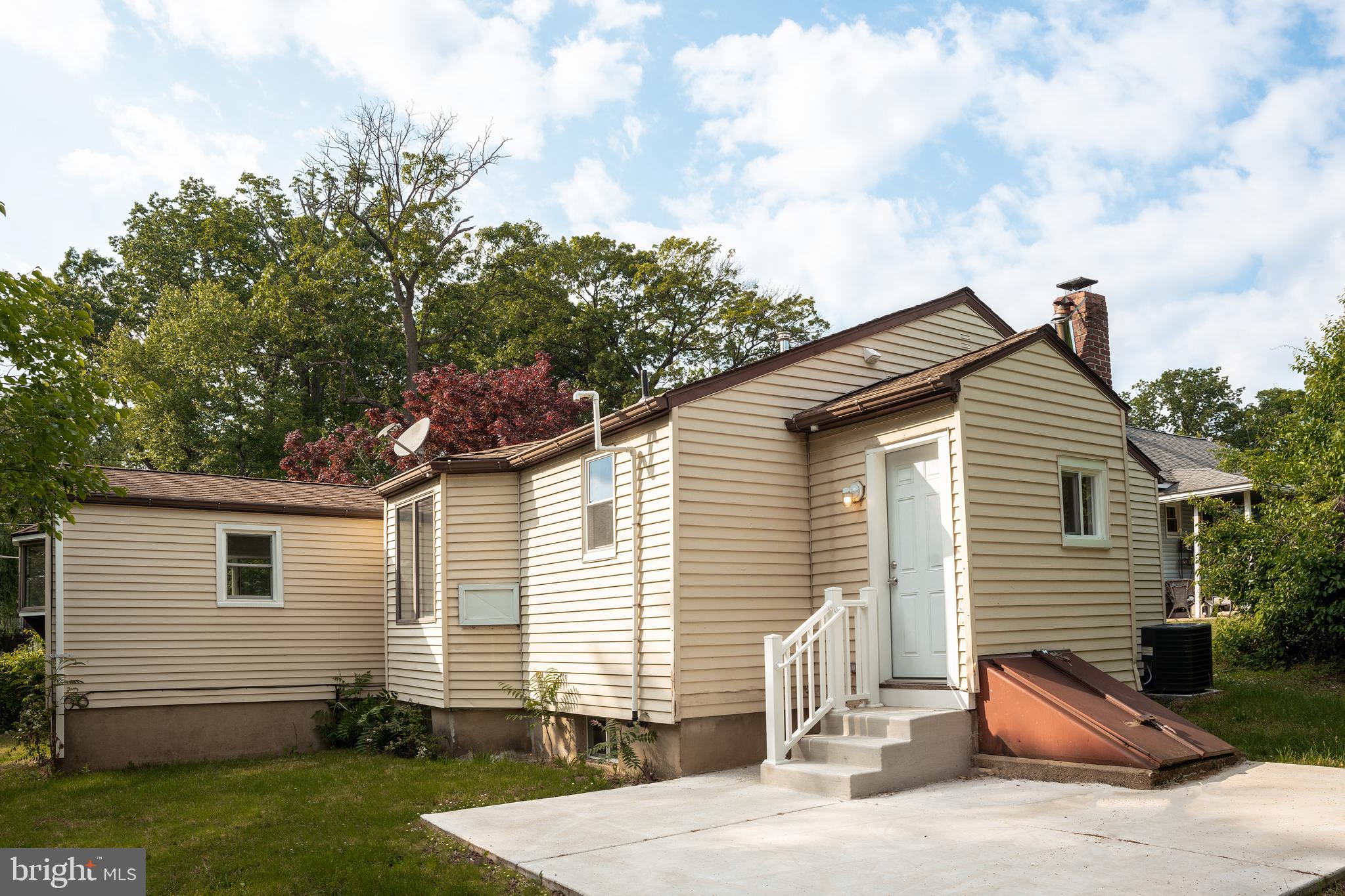 324 East 3rd Avenue Runnemede, NJ 08078 - Photo 15 of 16