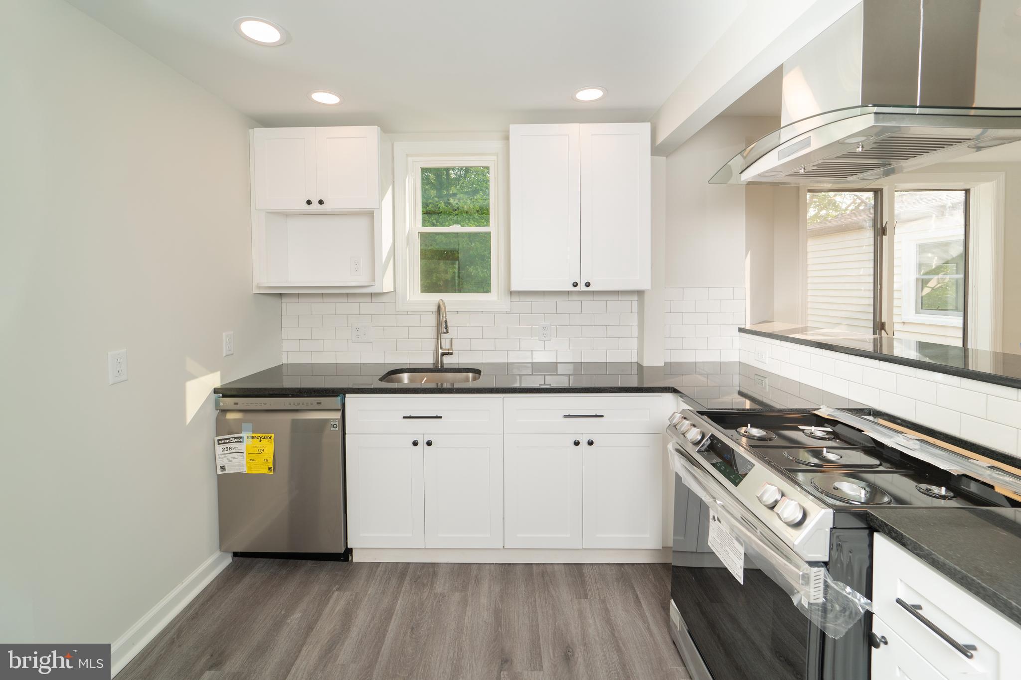 324 East 3rd Avenue Runnemede, NJ 08078 - Photo 9 of 16