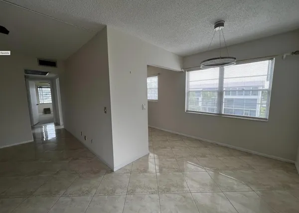 $1,600 | 122 Brighton Drive, Unit C, Boca Raton, FL 33434