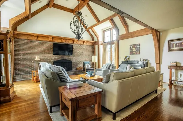 $7,000 | 8321 West 102nd Street, Overland Park, KS 66212