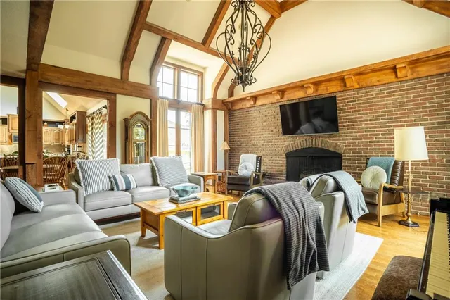 $7,000 | 8321 West 102nd Street, Overland Park, KS 66212