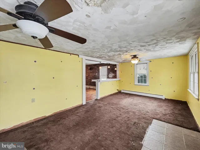 $99,999 | 6 Oakland Avenue, Lewistown, PA 17044